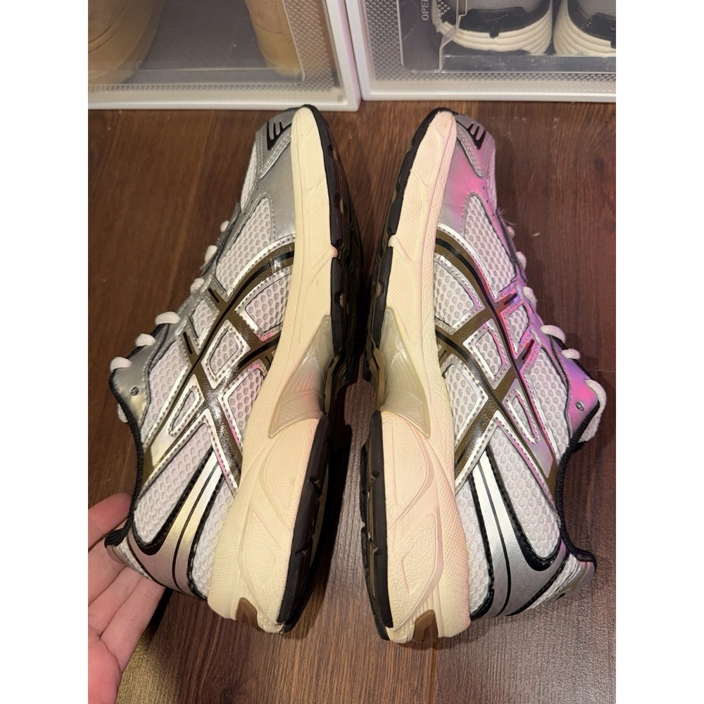 ASICS - Picture 5 of 6